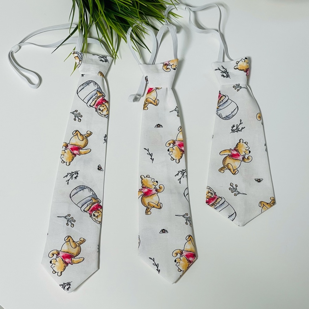 Tie for baby and children,adjustable elástic.winnie the pooh